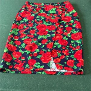 New York & Company Red Floral Pencil Skirt